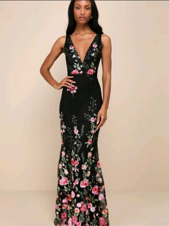 Lulus Dresses & Skirts - Black Floral V-Neck Evening Gown - Pink Floral Print-Lulus Soiree Blossom Black